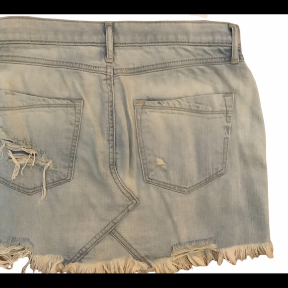 NWT - too big so your gain! Express distressed mini skirt with pearls size 2 - Picture 2 of 6